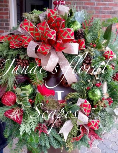 red-and-white-holiday-wreath